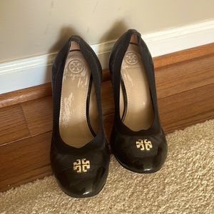 Tory Burch pump